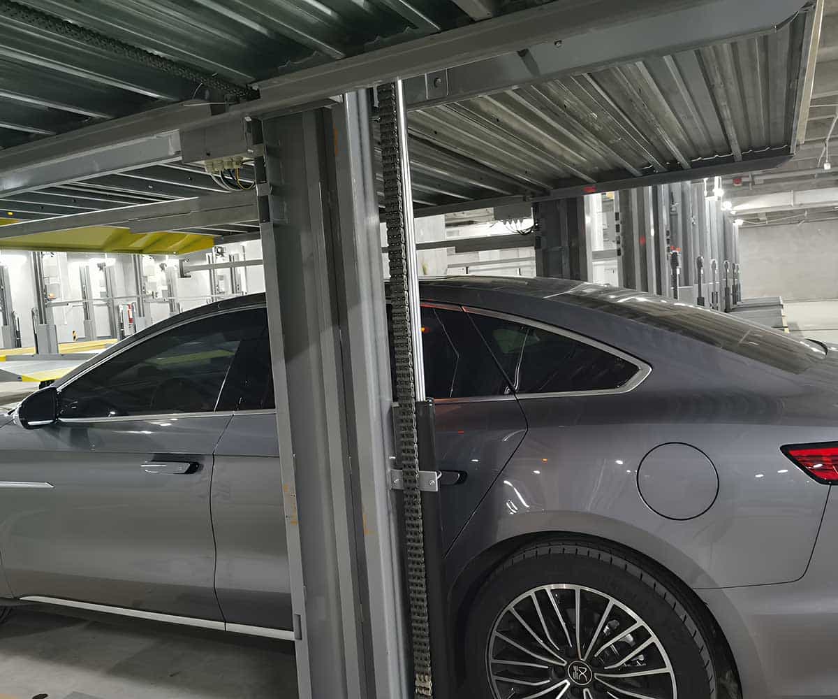 四柱式機(jī)械停車設(shè)備租賃應(yīng)考慮的多個(gè)方面